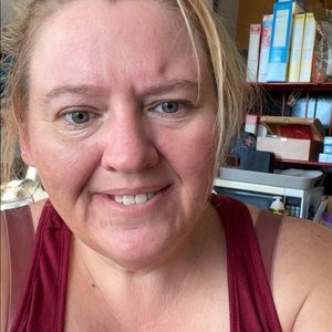 Meet your Posher, Jenn